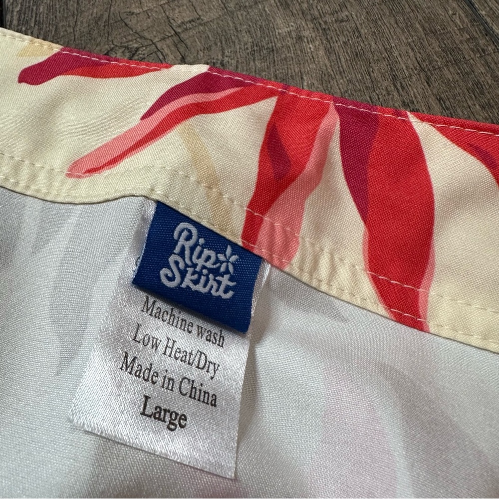 Rip Skirt Hawaii Quick Wrap Skirt - Picture 6 of 7